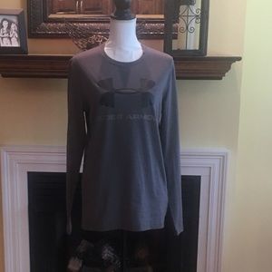 Men’s Under Armour Heat gear long sleeve T-shirt.